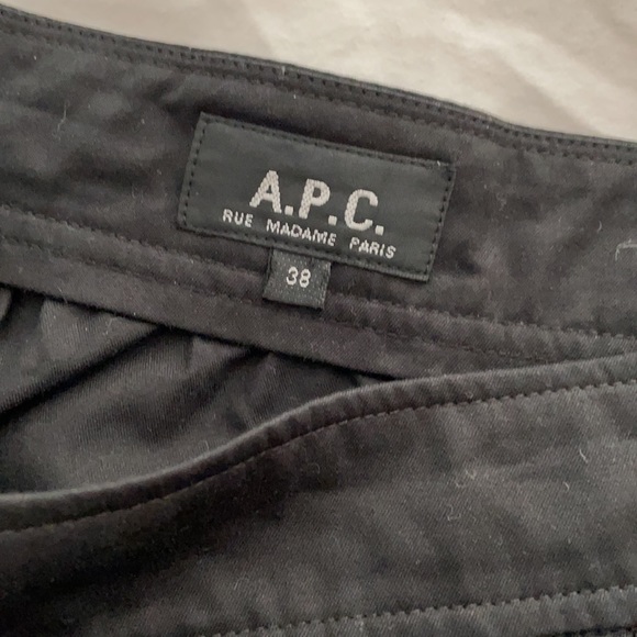 APC Black mini skirt size 38 (fits like a 8) - Picture 2 of 4